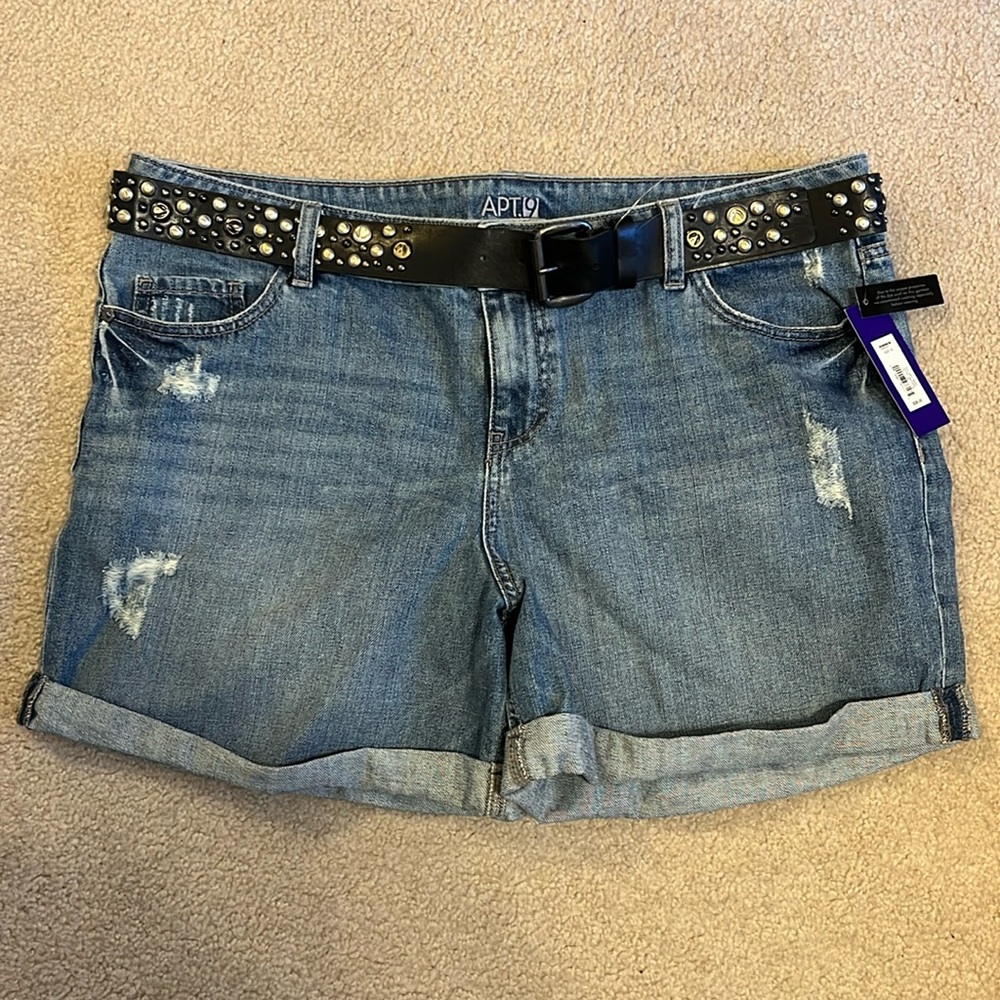 NWT Apt. 9 denim shorts